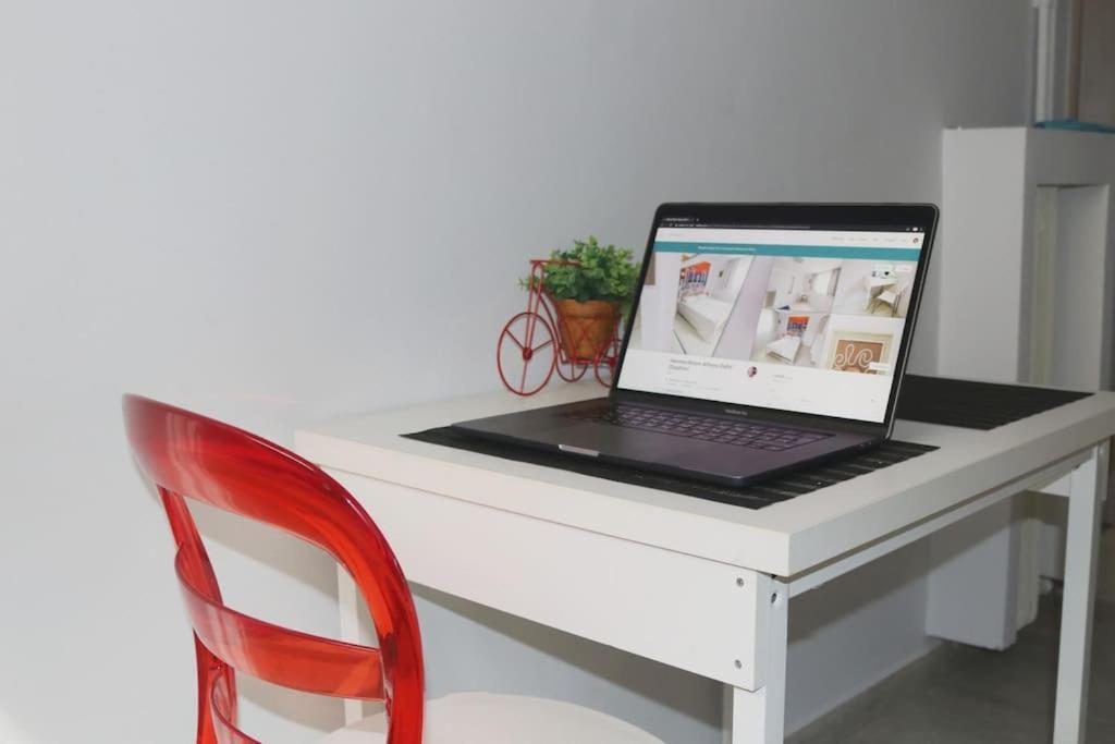 2 Bedrooms Apartment Close To Metro Dafni In Atenas Exterior foto